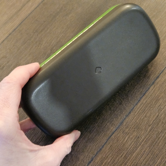 ♠️ Kate Spade Gold Aviator Sunglasses with Case - Picture 11 of 14